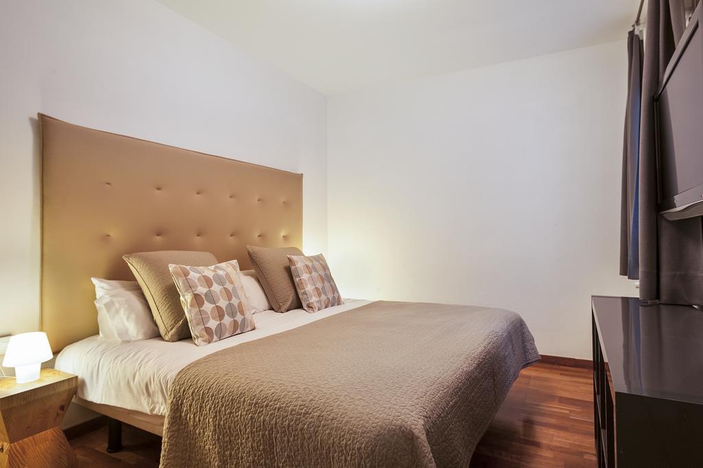Canela Homes Barcelona Universitat Szoba fotó